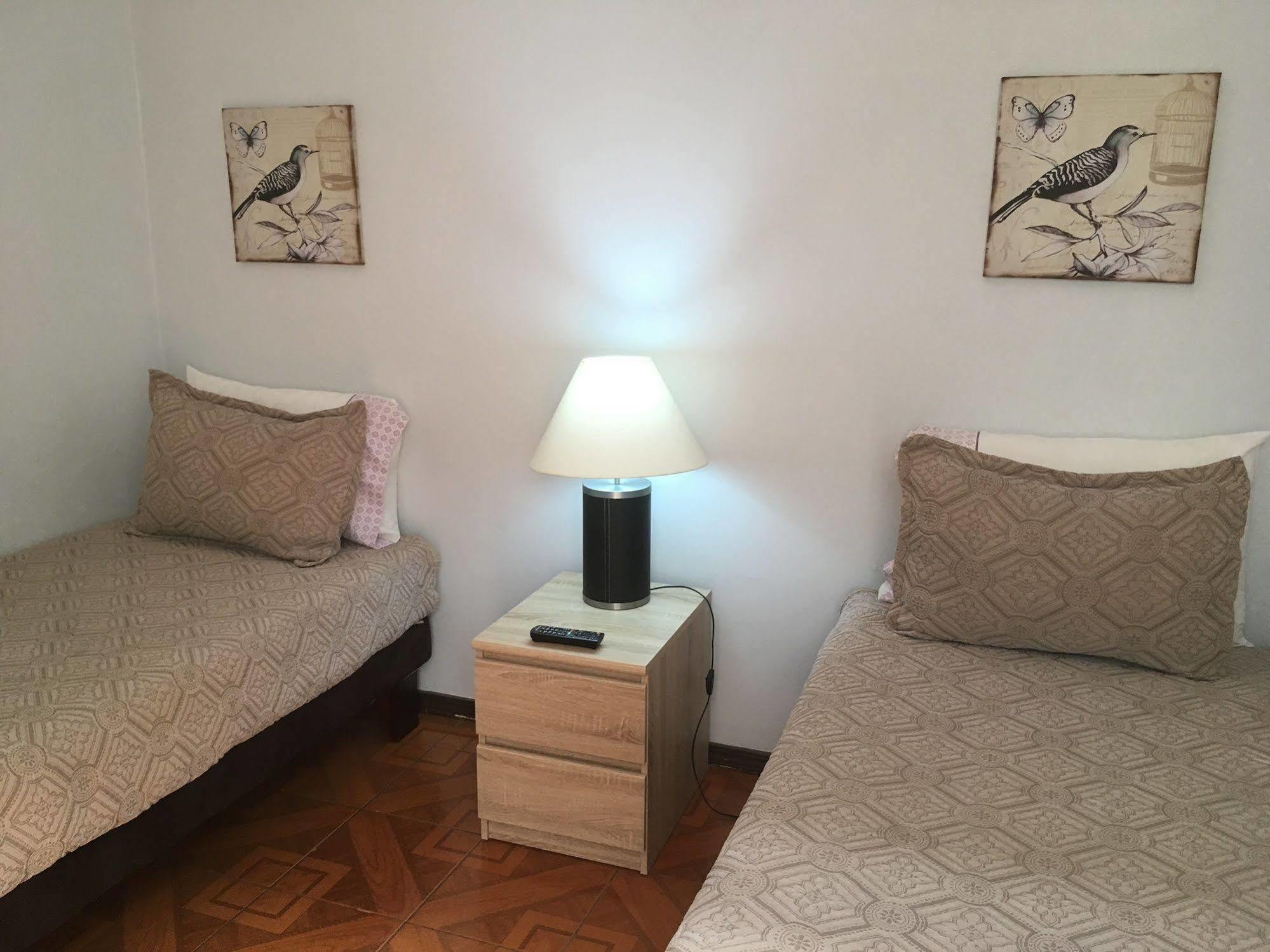 Residencial Universitaria Santiago du Chili Extérieur photo